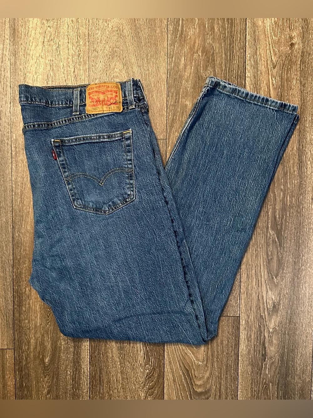 Men’s 505 straight fit Levi’s Sz 42x32 dad jeans